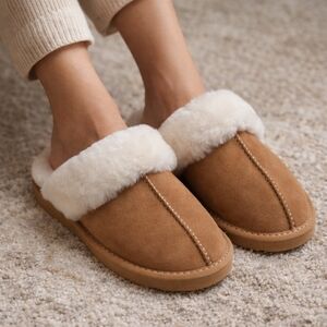 Fireside By Dearfoams Shearling Slippers Womens Brown Suede 7.5 USA New